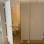 Wereld Toilet Dag: het belang van schone en veilige toiletten op school -door Wout Hion