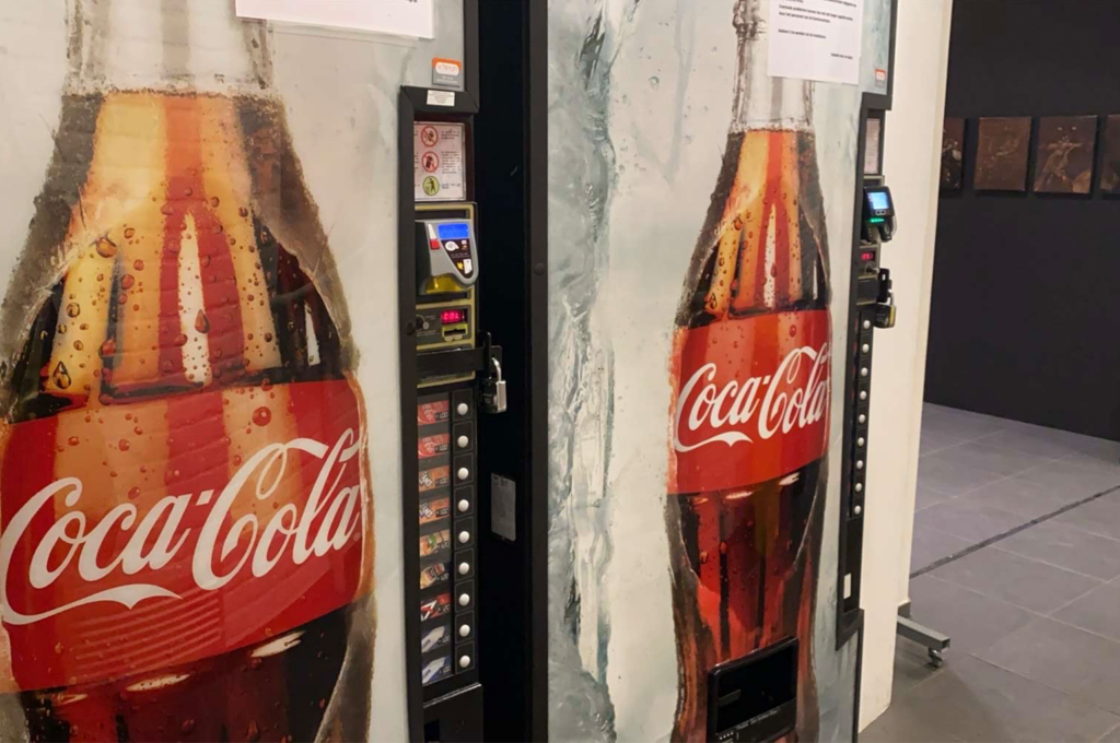 24% van de Vlaamse 15-jarige drinkt elke dag frisdrank: er zijn veel gezondheidsrisico’s aan verbonden – door Luka Hardies