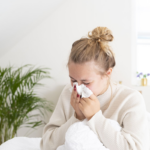 LUISTER – Snuiten of snuiven? Zo los je een verstopte neus slim op – door Jill Swinnen