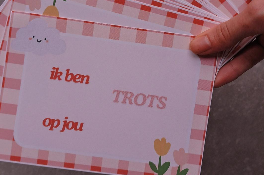 Jongeren zamelen geld in voor De Warmste Week: “Door sociale media voel ik me vaak eenzaam” – door Laurentien Adriaens