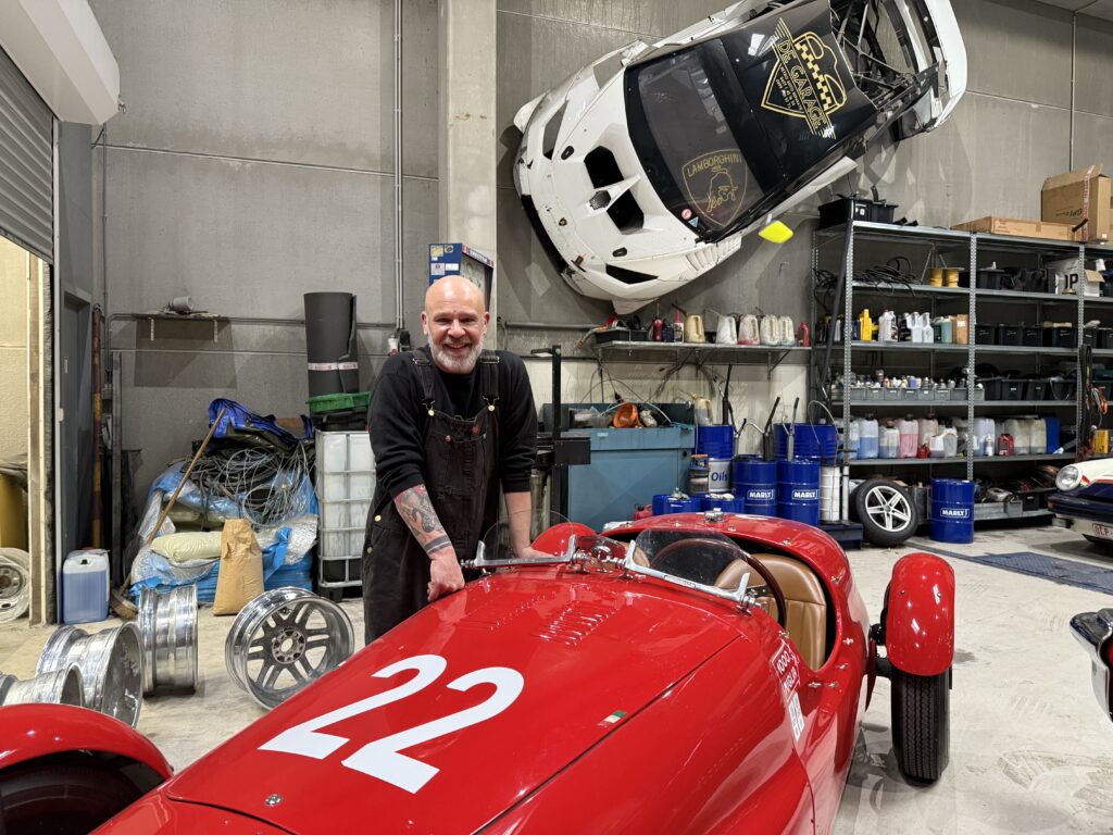 Iconen en ‘rising stars’ van auto-industrie: wat is het dilemma? – door Finne Stiers