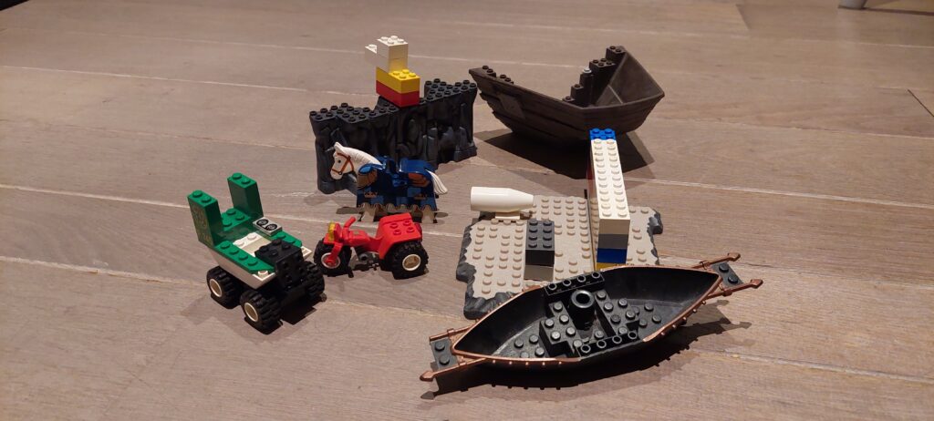 Speelgoed dat het kind kan vastpakken stimuleert de creativiteit © Nick Martens