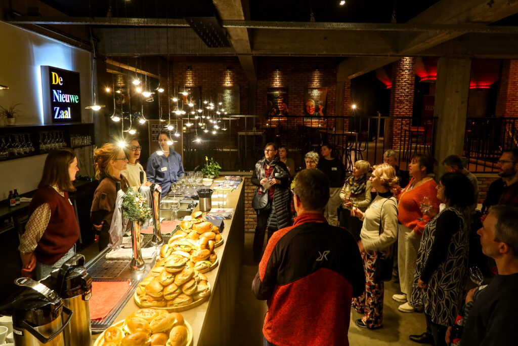 Vrijwilligers bij Cinema ZED