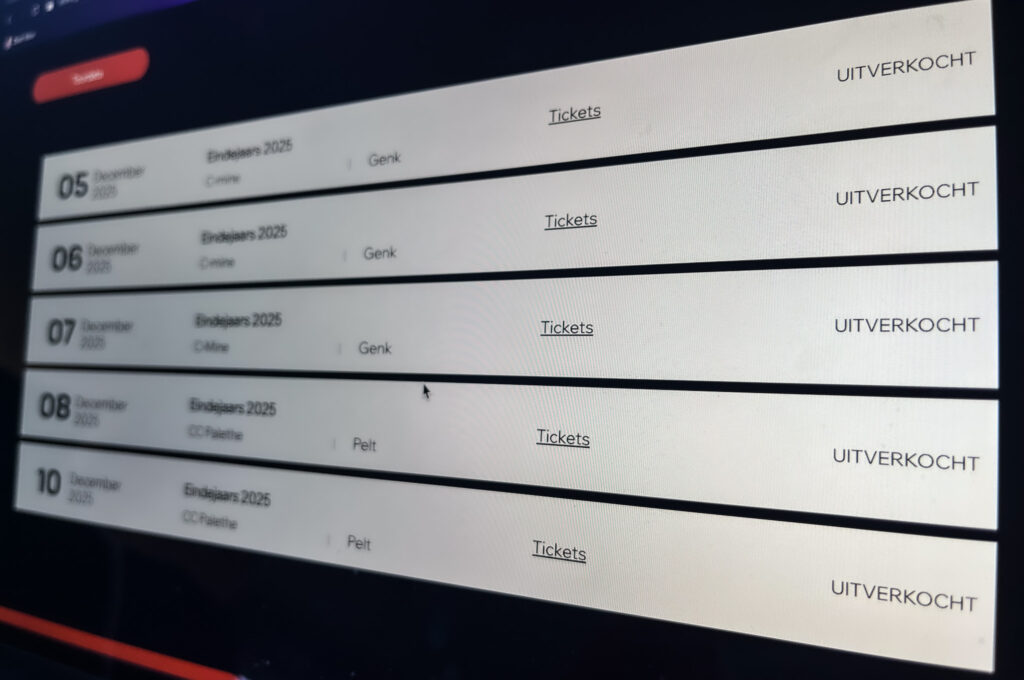 Met de grenzen spelen werkt wel, de shows van Noben zijn Eindejaars conference zijn volledig uitverkocht. © Noor Corthouts