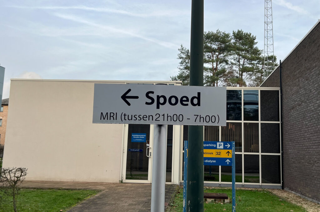 De opleiding om ambulancier te worden zit altijd meteen vol met een diverse groep. ©Noor Corthouts